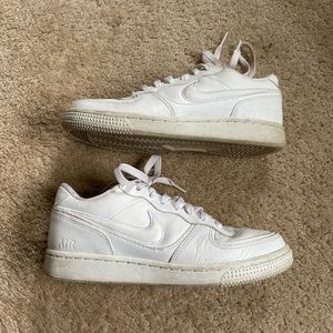 Early 2000’s nike sneakers